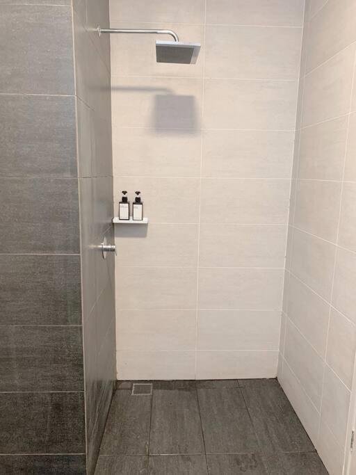 Netflix 2 Bedroom Troika Kota Bharu Homestay 1812 Dış mekan fotoğraf