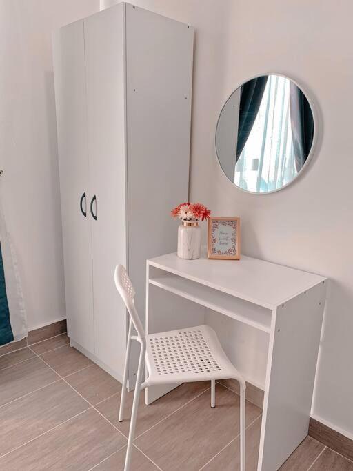 Netflix 2 Bedroom Troika Kota Bharu Homestay 1812 Dış mekan fotoğraf